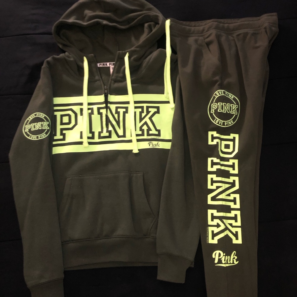 PINK sweatsuit